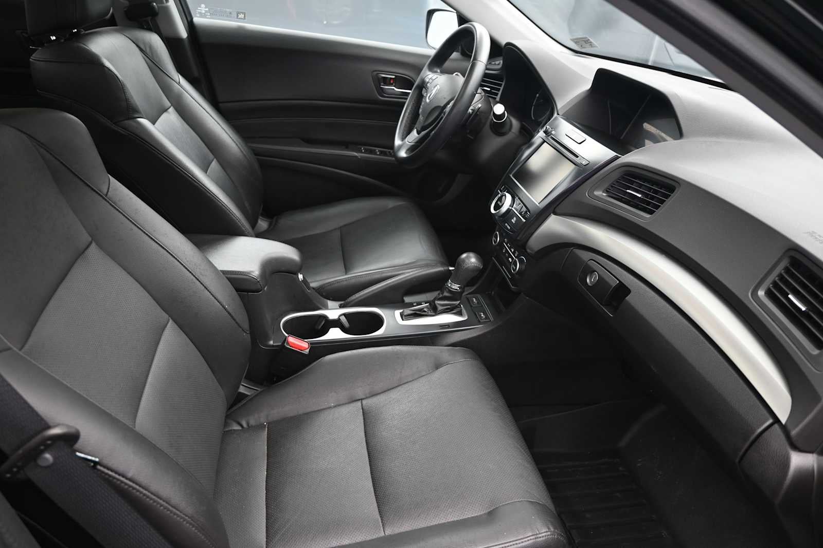 2018 Acura ILX w/Premium Pkg