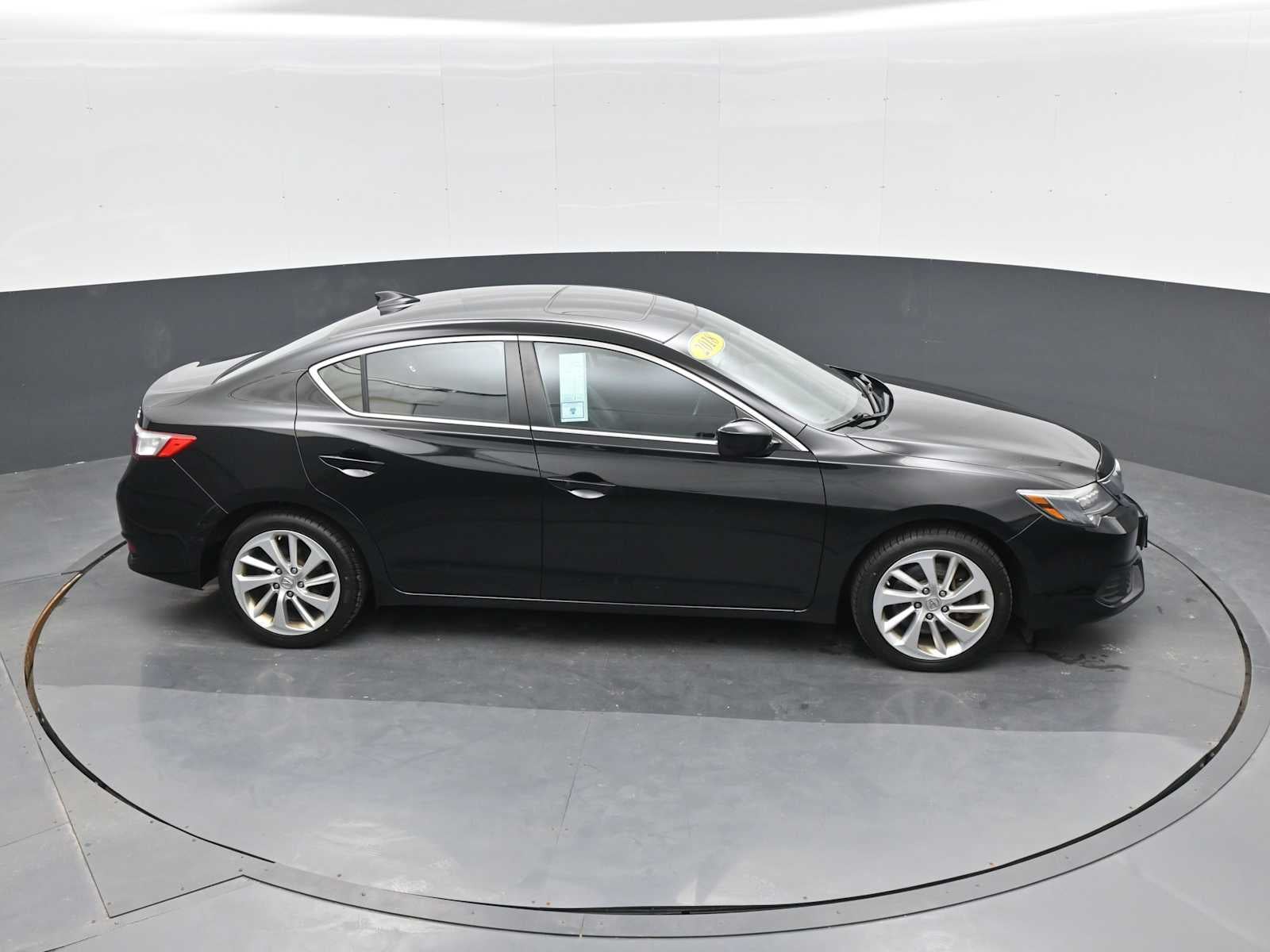 2018 Acura ILX w/Premium Pkg