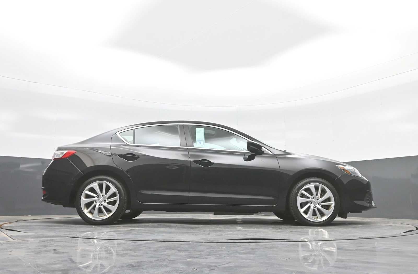 2018 Acura ILX w/Premium Pkg