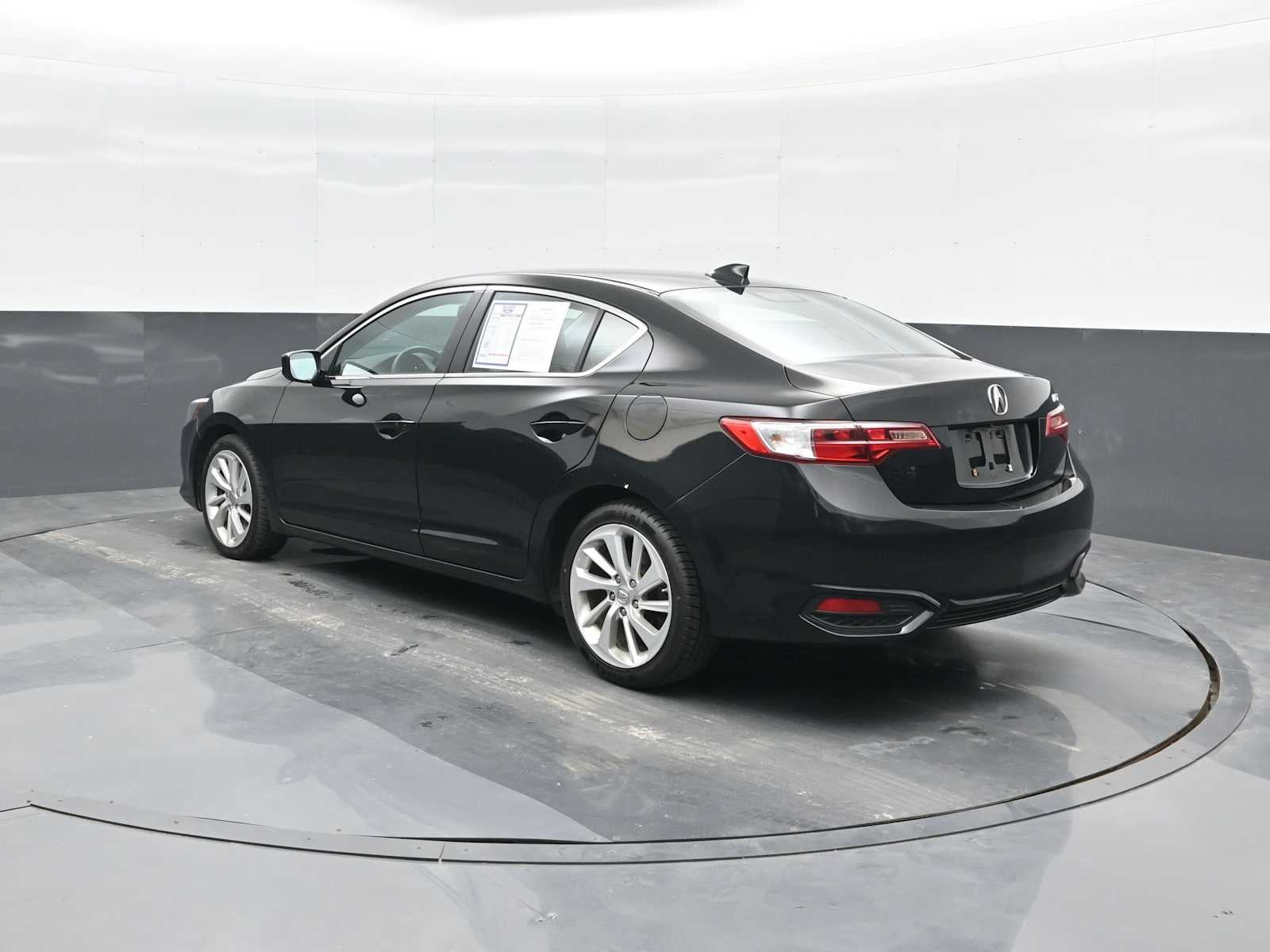 2018 Acura ILX w/Premium Pkg
