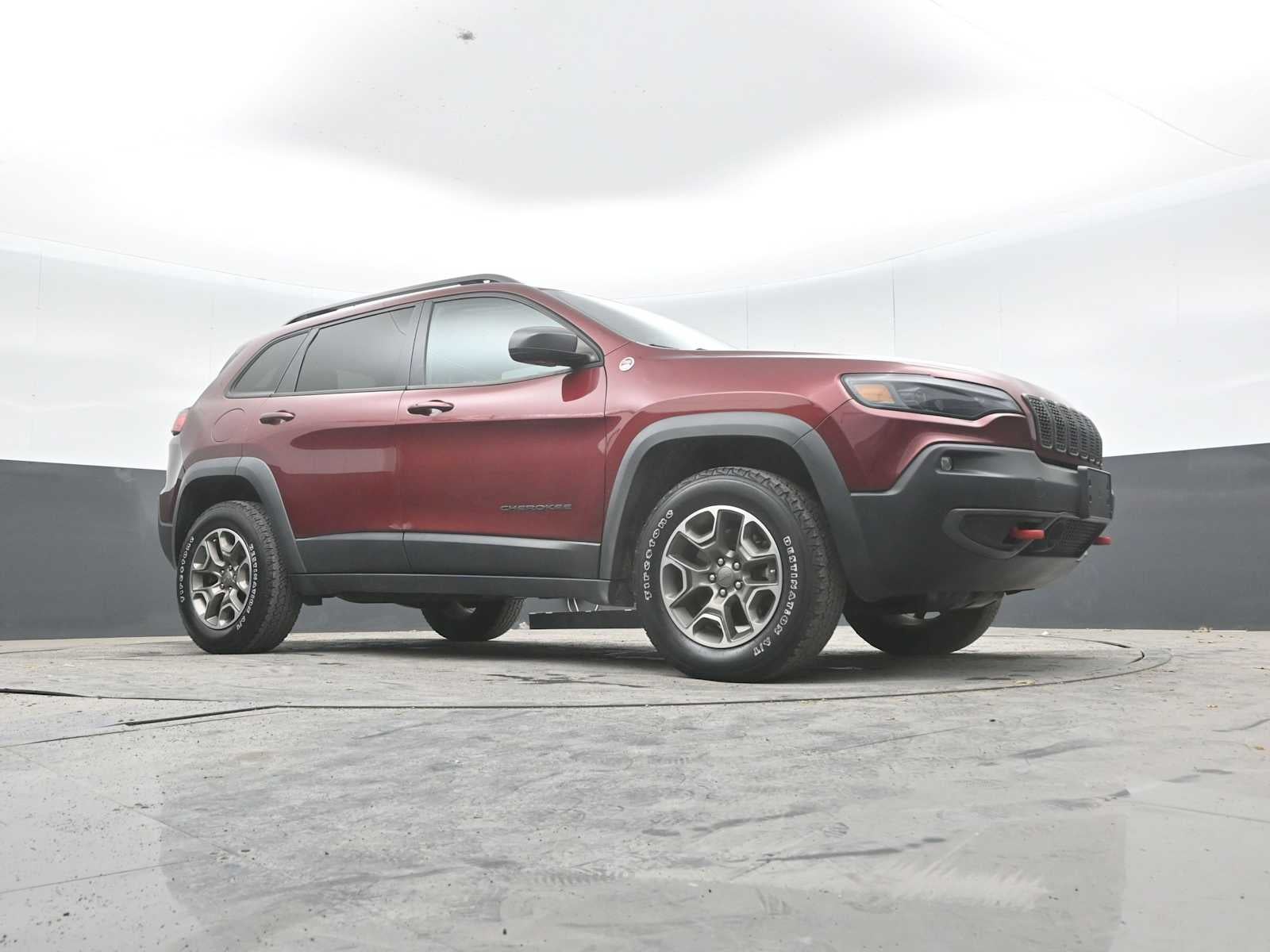 2021 Jeep CHEROKEE Base