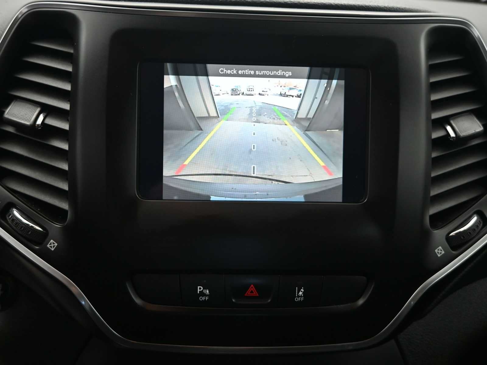 2020 Jeep Cherokee Lux