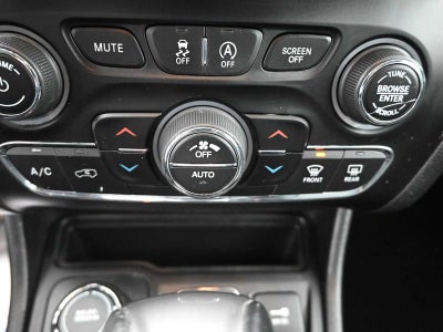 2020 Jeep Cherokee Lux