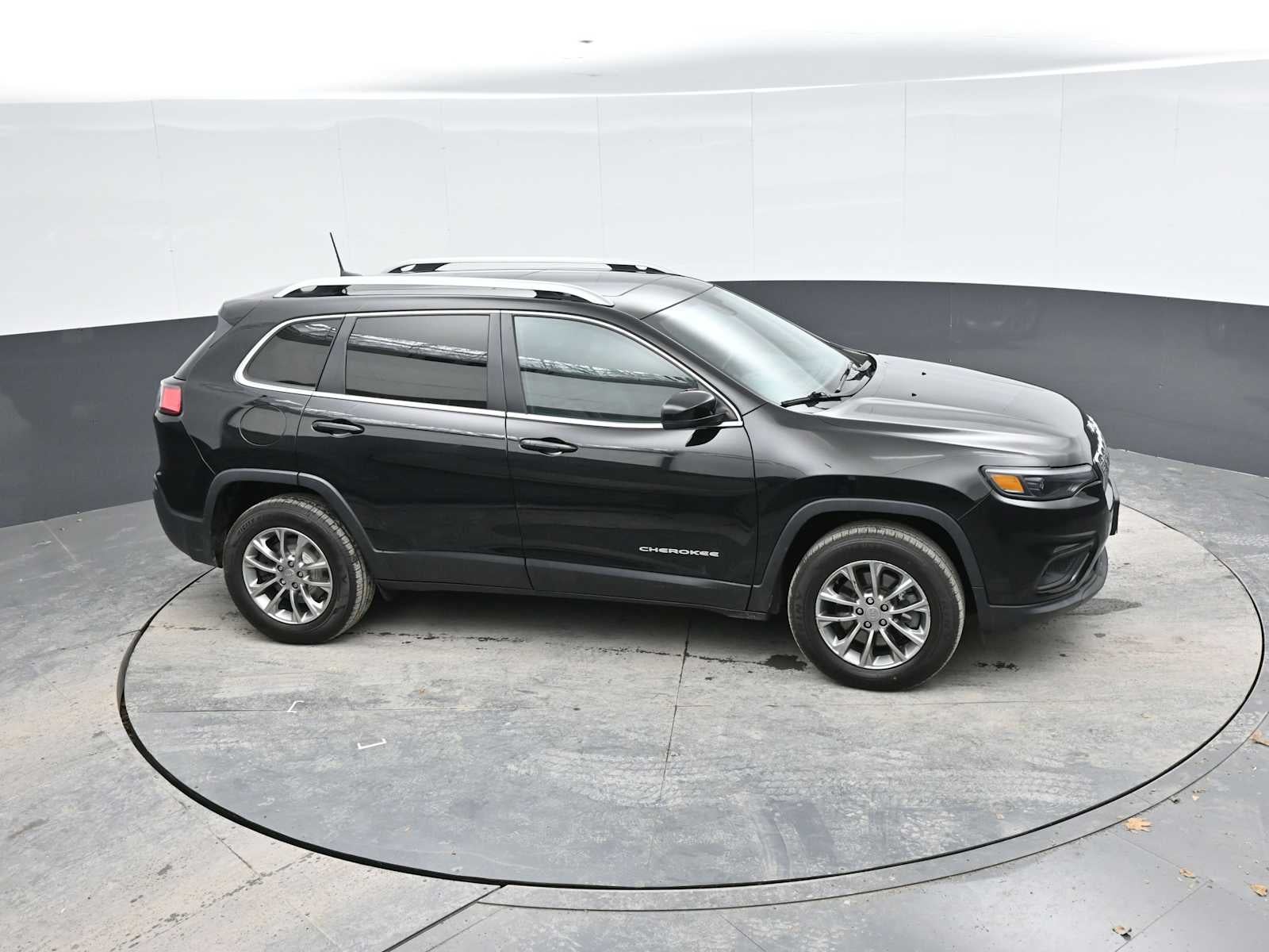 2020 Jeep Cherokee Lux