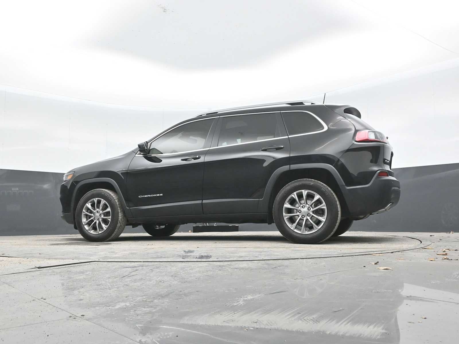 2020 Jeep Cherokee Lux