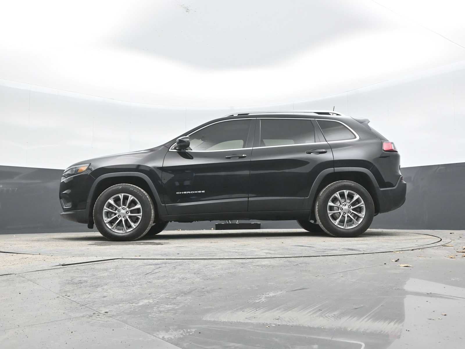 2020 Jeep Cherokee Lux