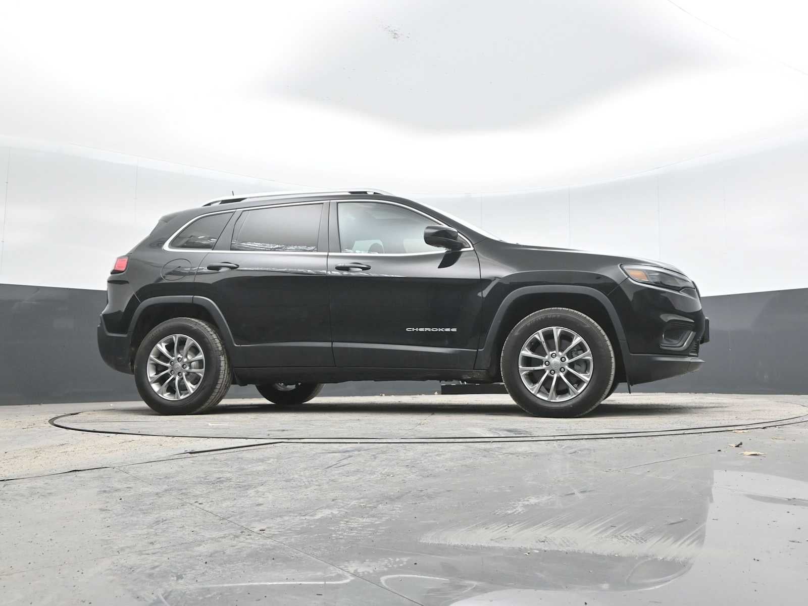 2020 Jeep Cherokee Lux