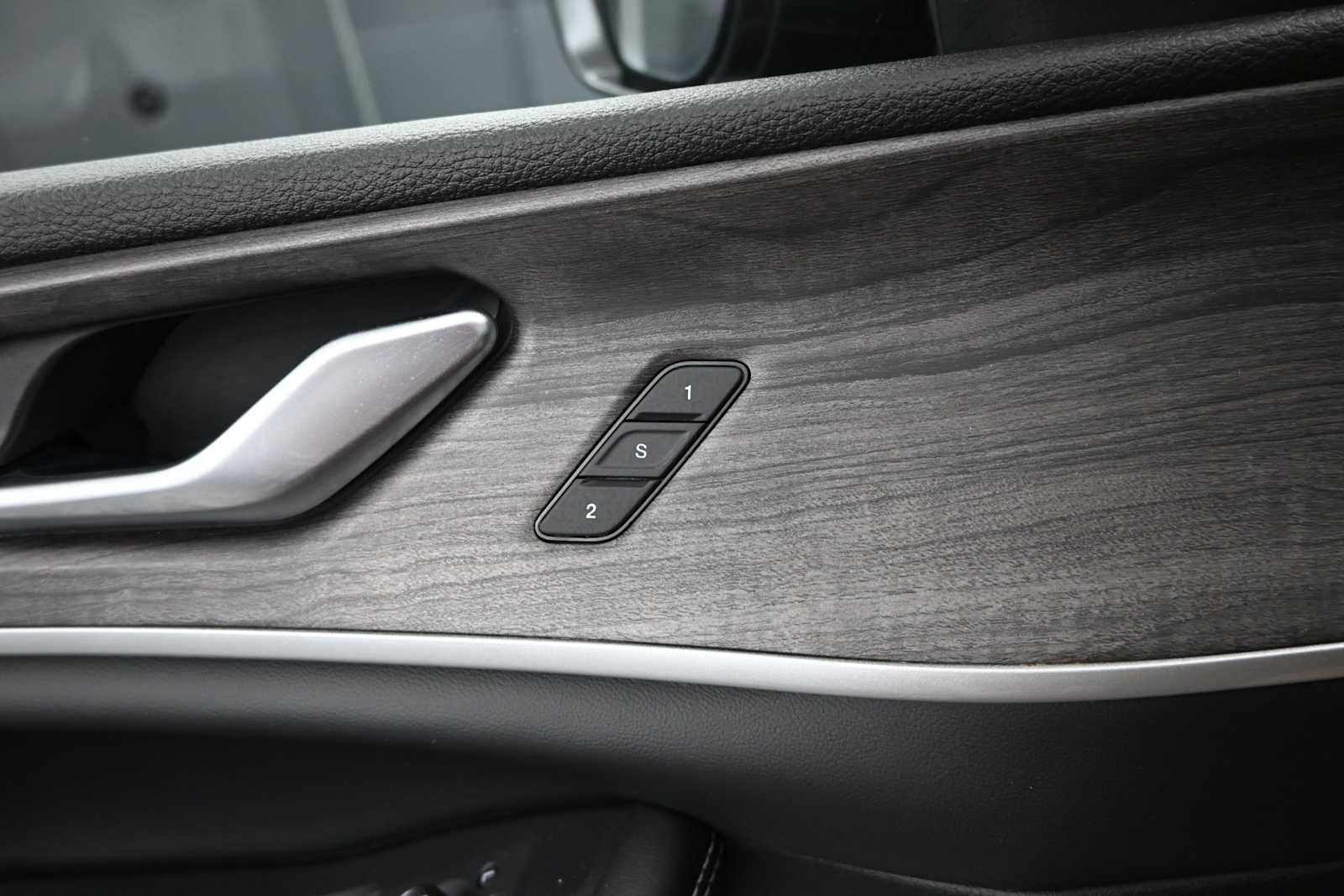 2022 Jeep Grand Cherokee Altitude