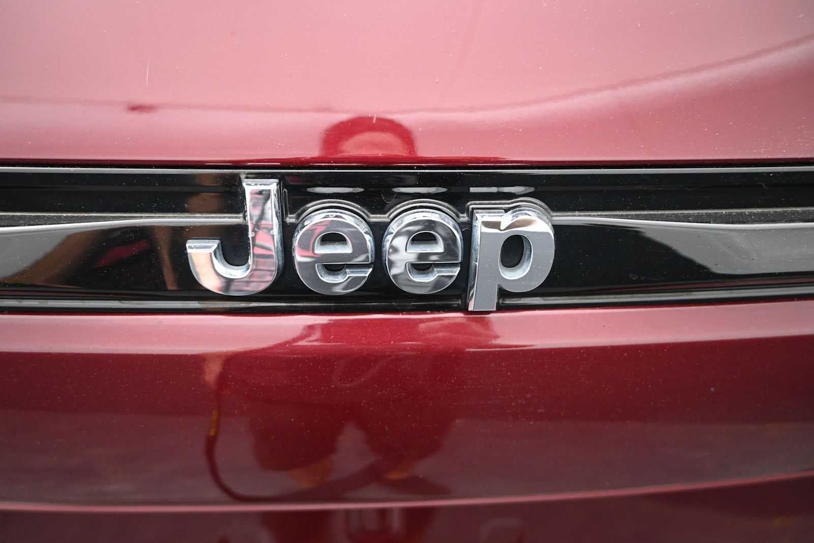 2022 Jeep Grand Cherokee Altitude