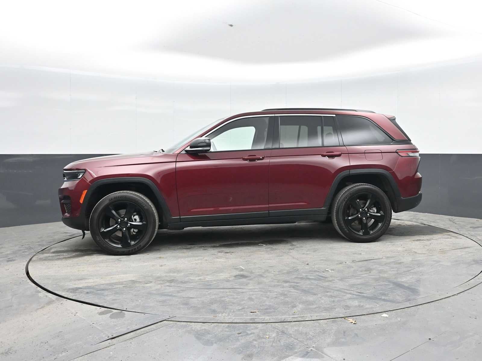2022 Jeep Grand Cherokee Altitude