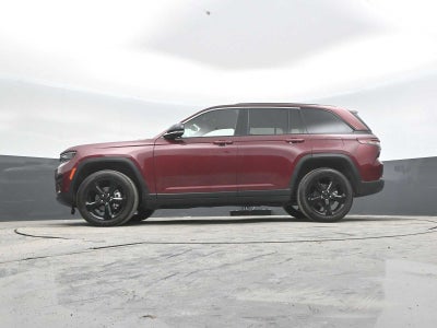 2022 Jeep Grand Cherokee Altitude