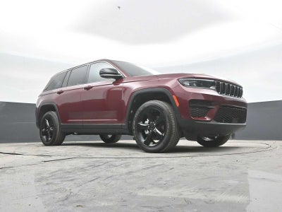 2022 Jeep Grand Cherokee Altitude