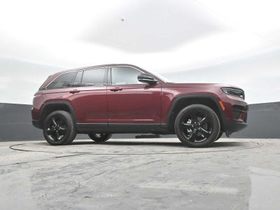 2022 Jeep Grand Cherokee Altitude