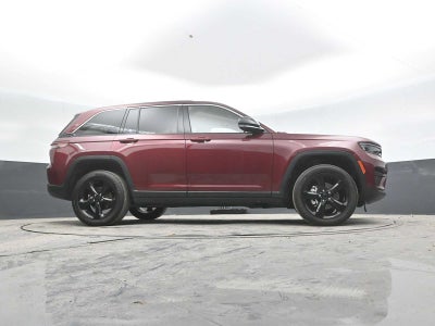 2022 Jeep Grand Cherokee Altitude