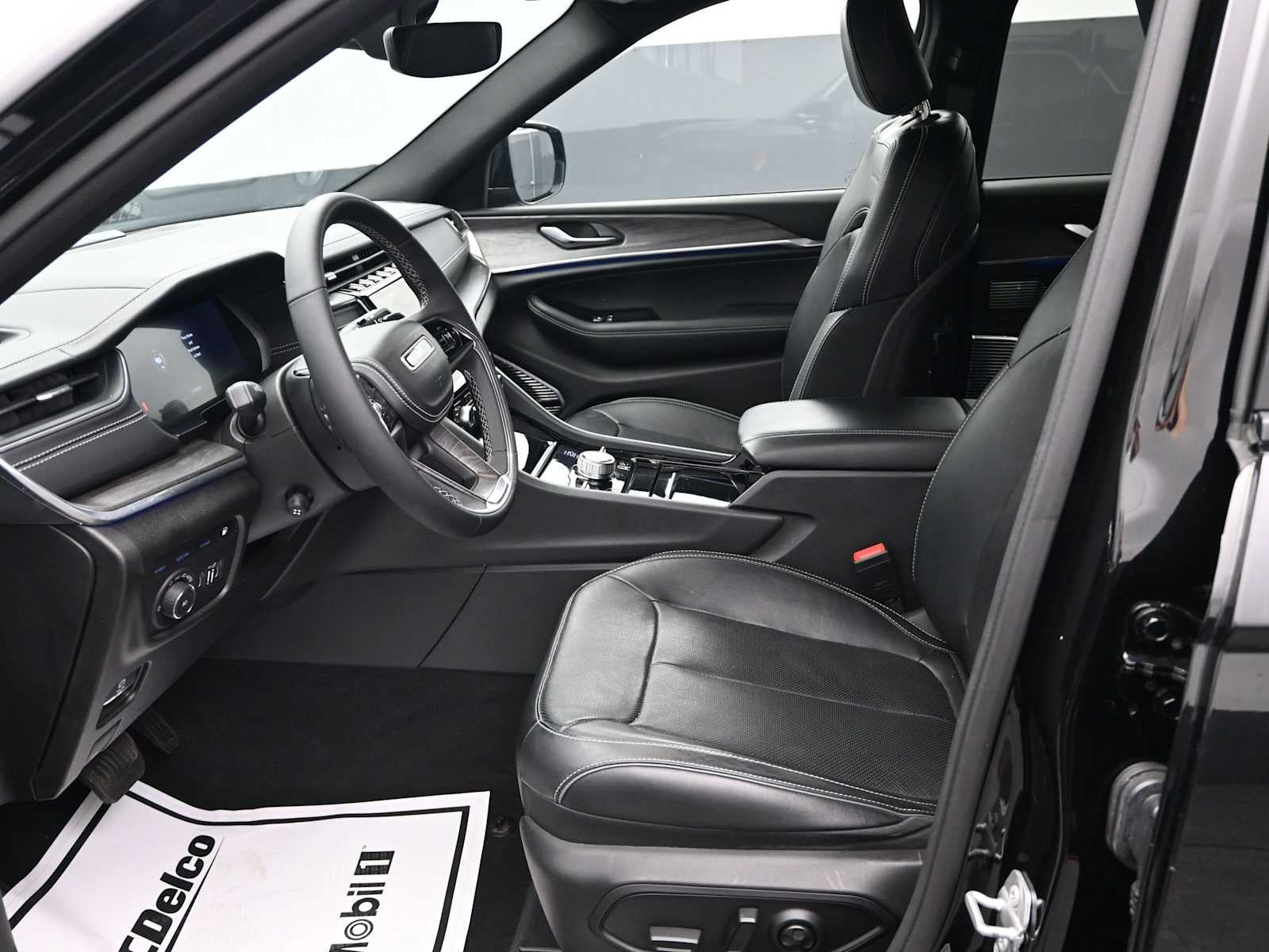 2023 Jeep Grand Cherokee 4xe Overland