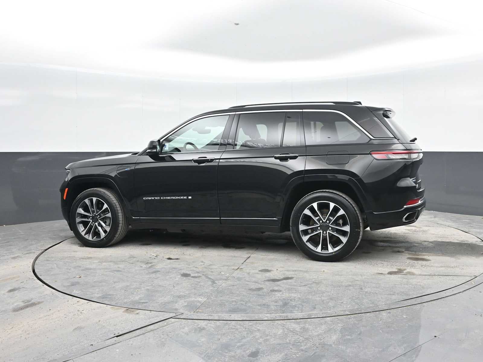 2023 Jeep Grand Cherokee 4xe Overland