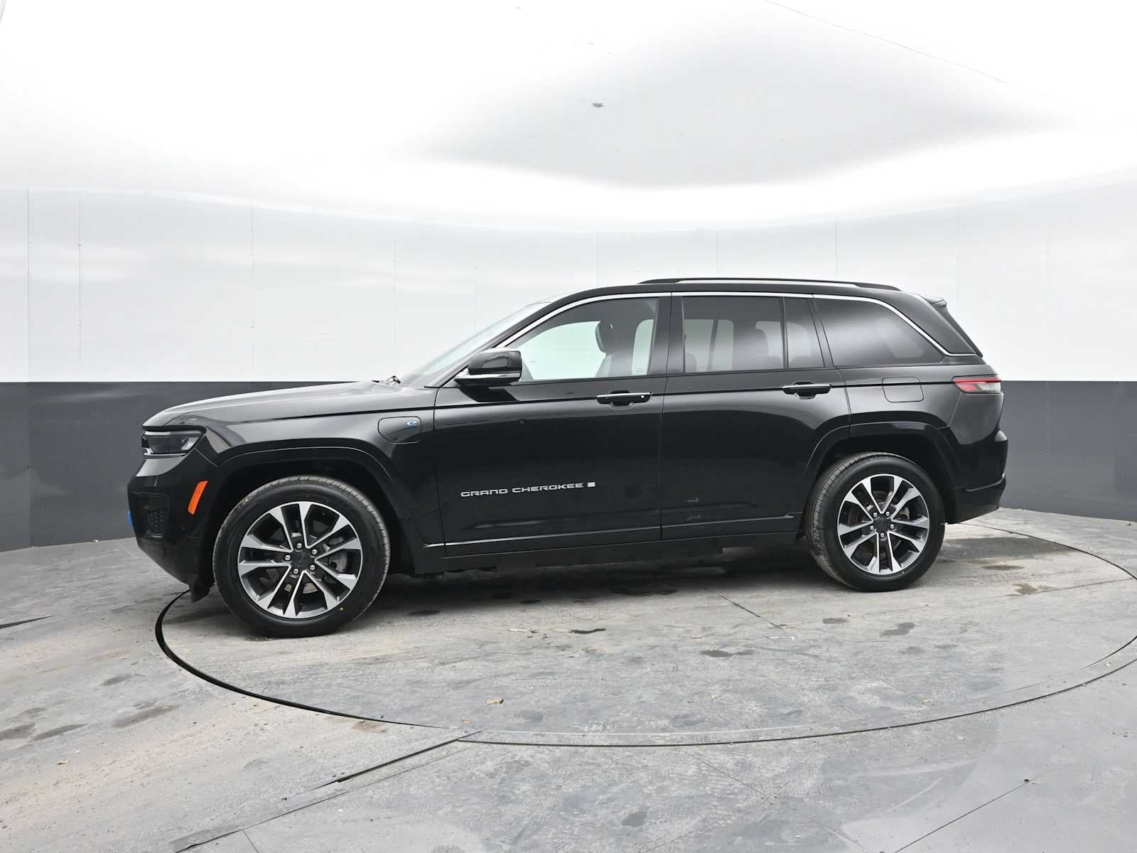 2023 Jeep Grand Cherokee 4xe Overland