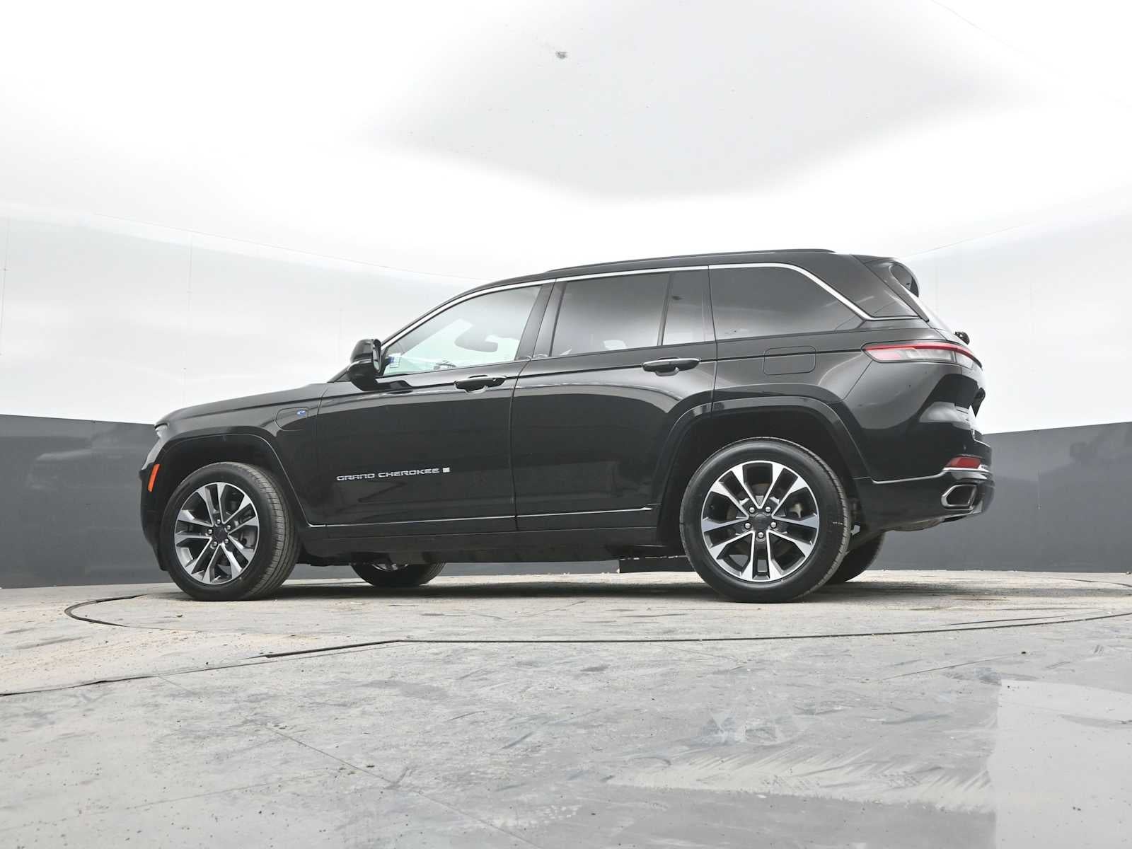 2023 Jeep Grand Cherokee 4xe Overland