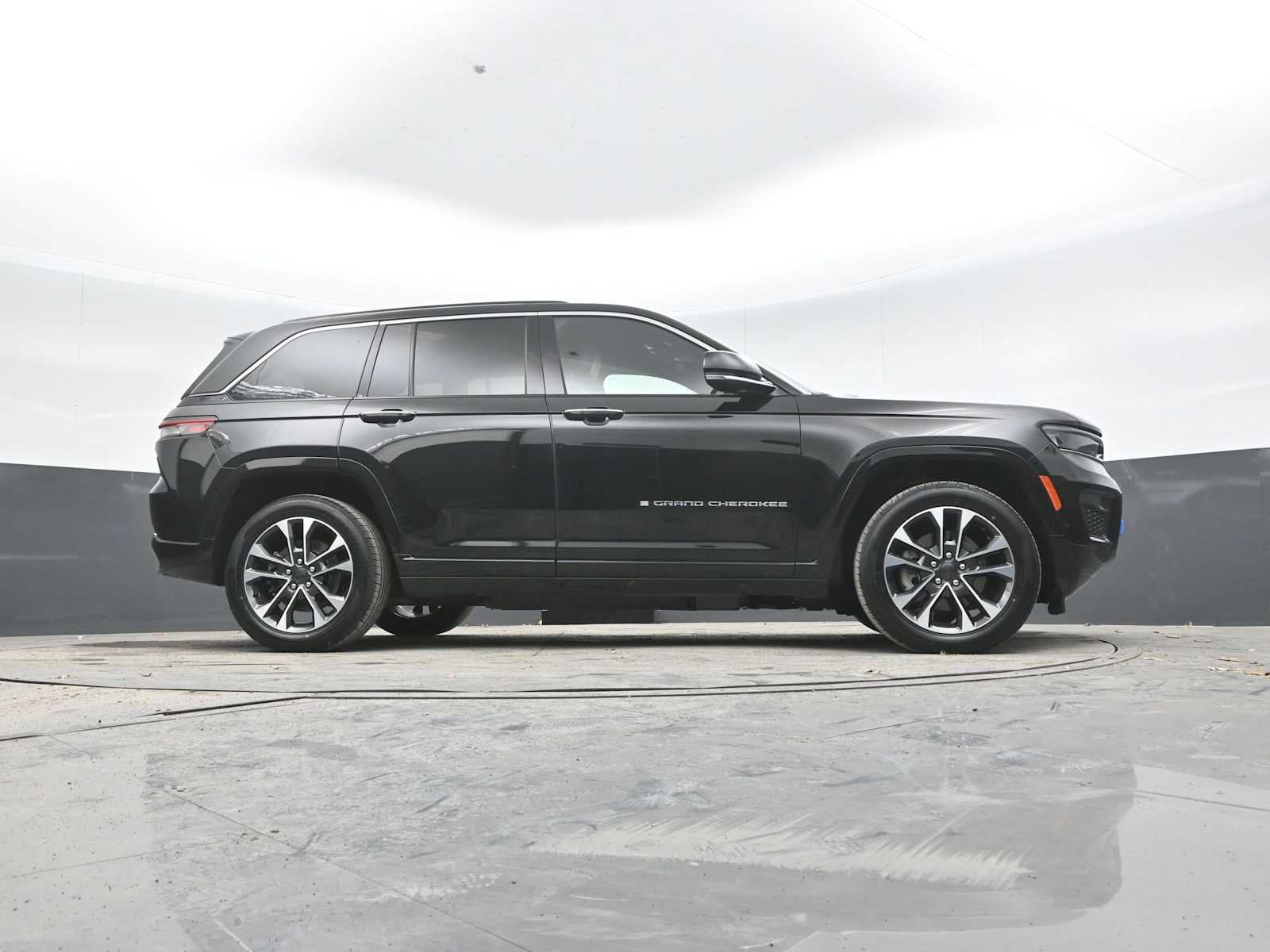 2023 Jeep Grand Cherokee 4xe Overland