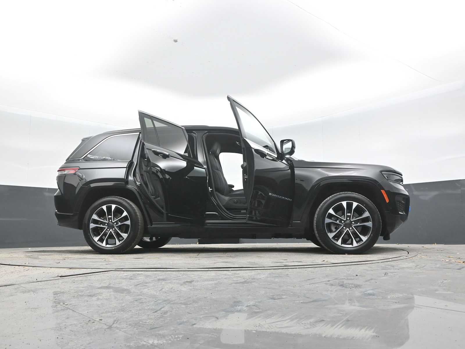 2023 Jeep Grand Cherokee 4xe Overland