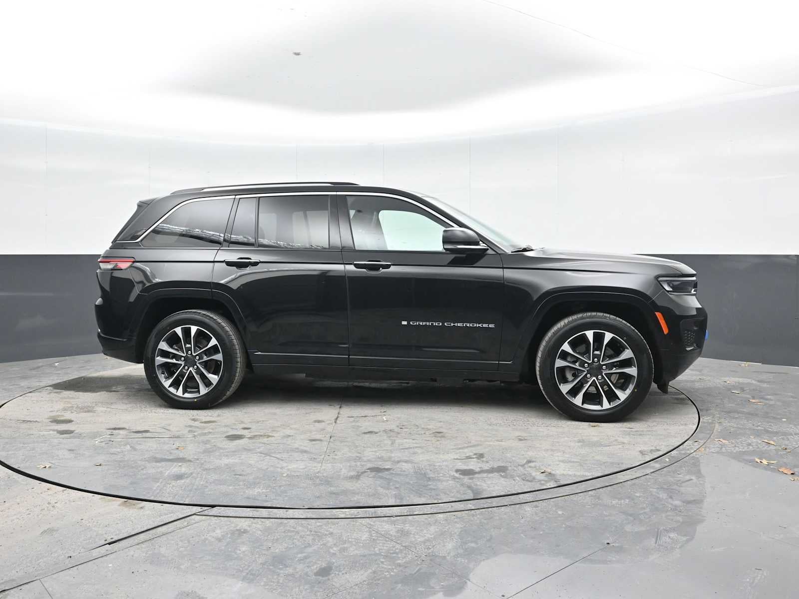 2023 Jeep Grand Cherokee 4xe Overland