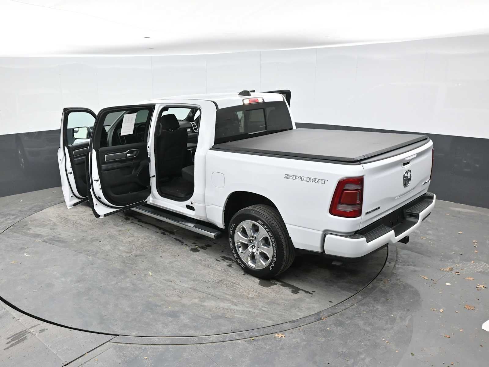 2023 RAM 1500 BIG HORN/L Base