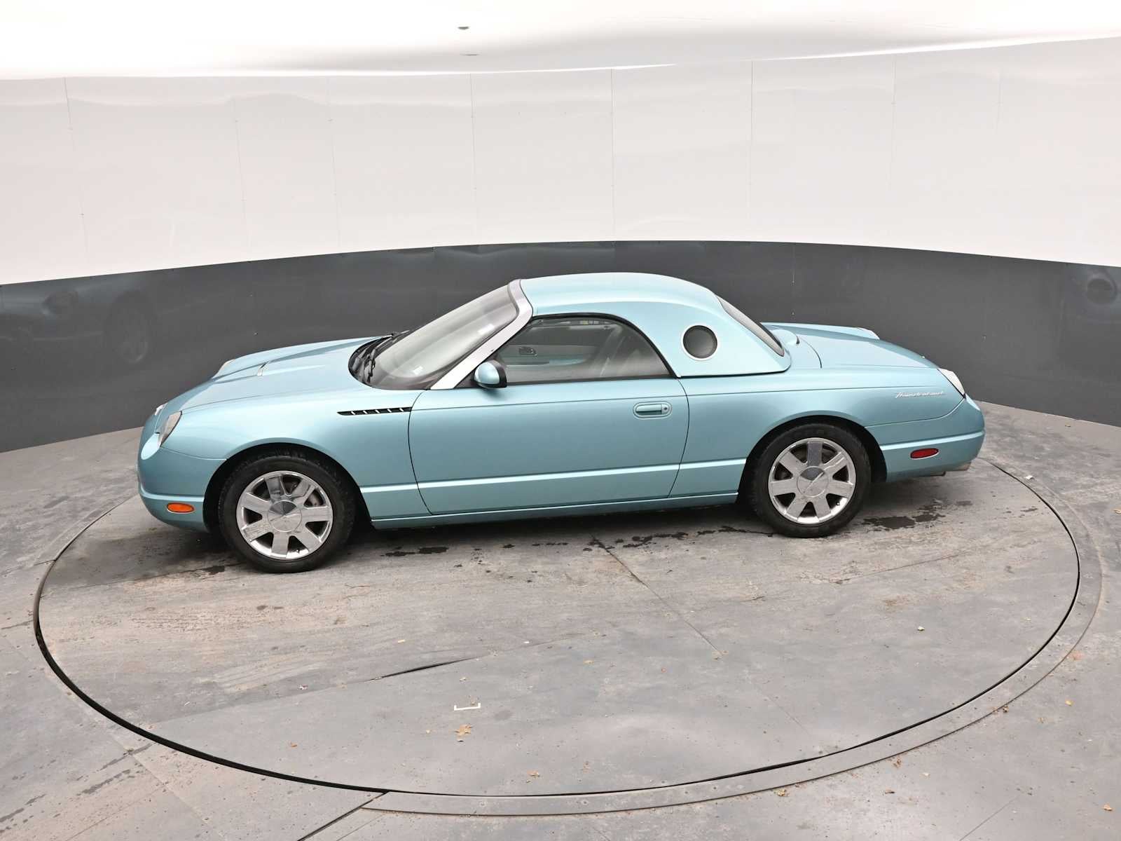 2002 Ford Thunderbird w/Hardtop Premium