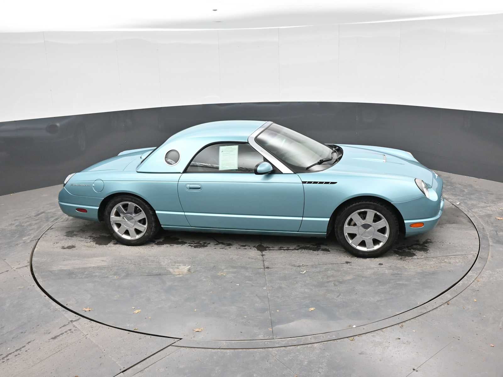 2002 Ford Thunderbird w/Hardtop Premium