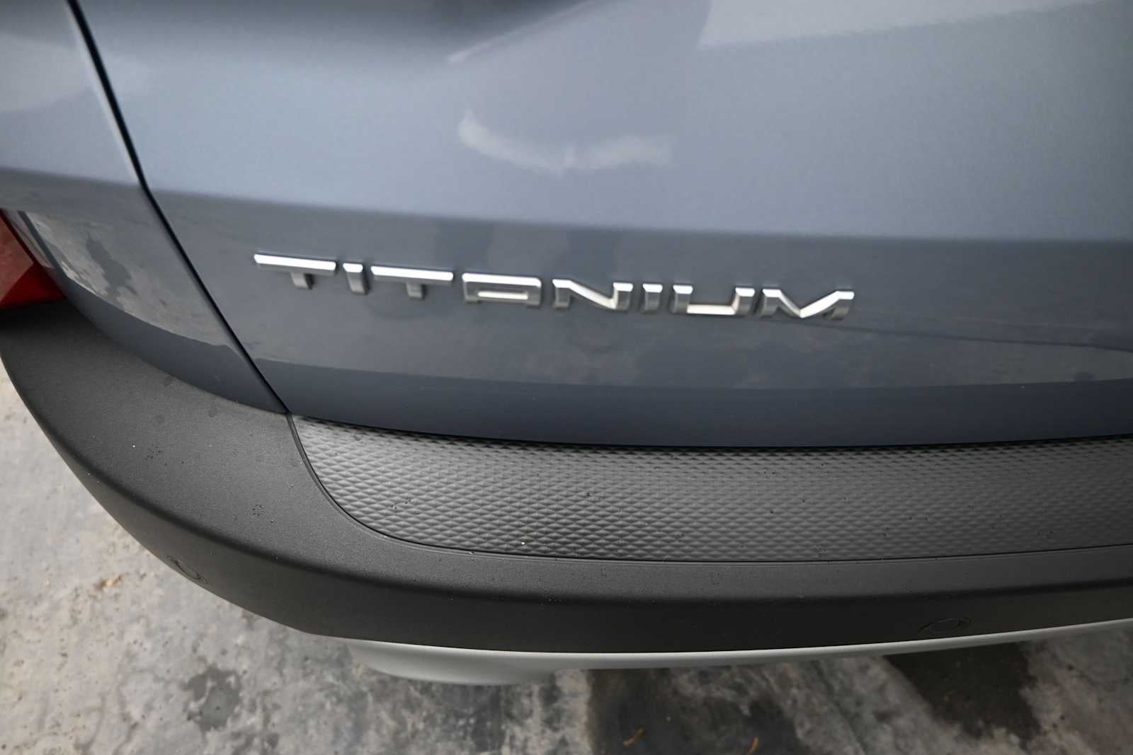2022 Ford Escape Titanium Hybrid