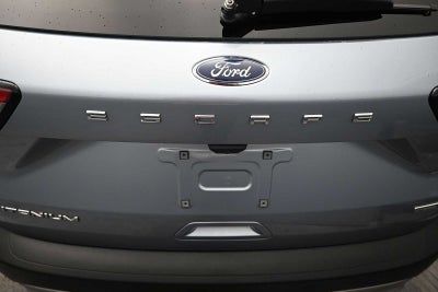 2022 Ford Escape Titanium Hybrid