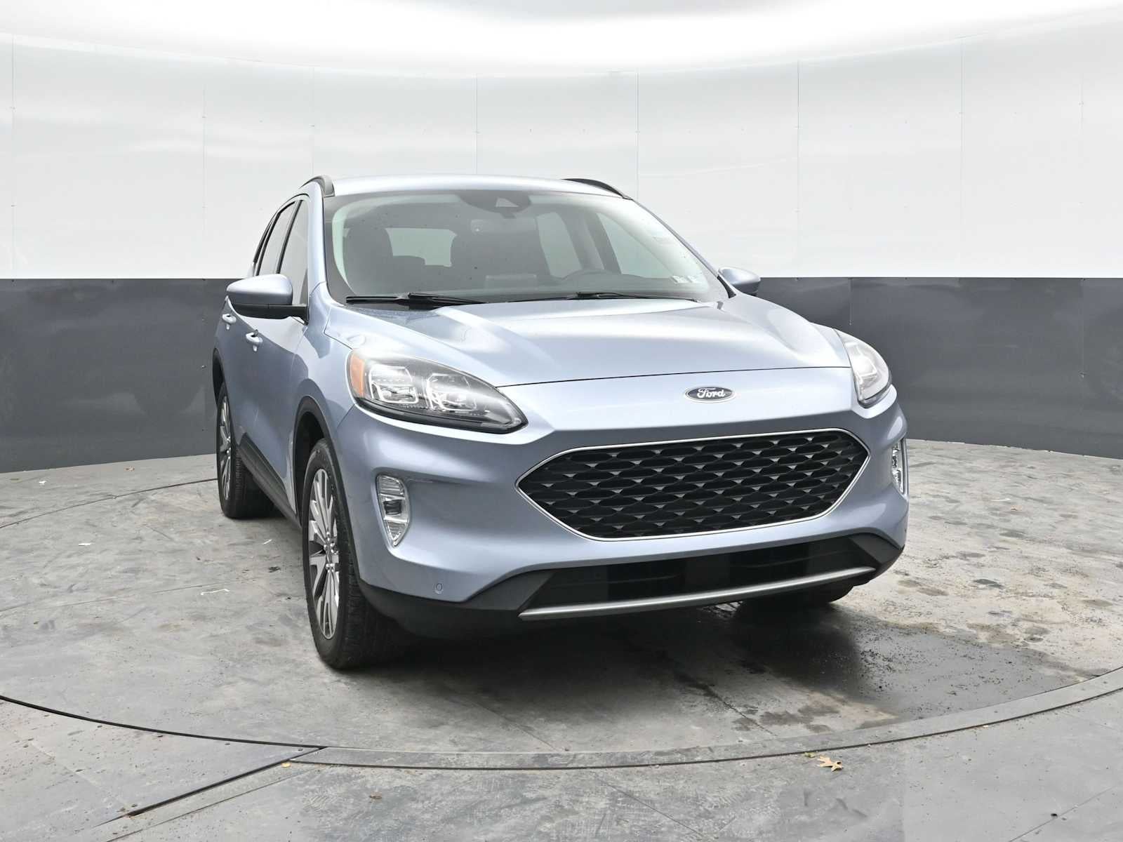 2022 Ford Escape Titanium Hybrid