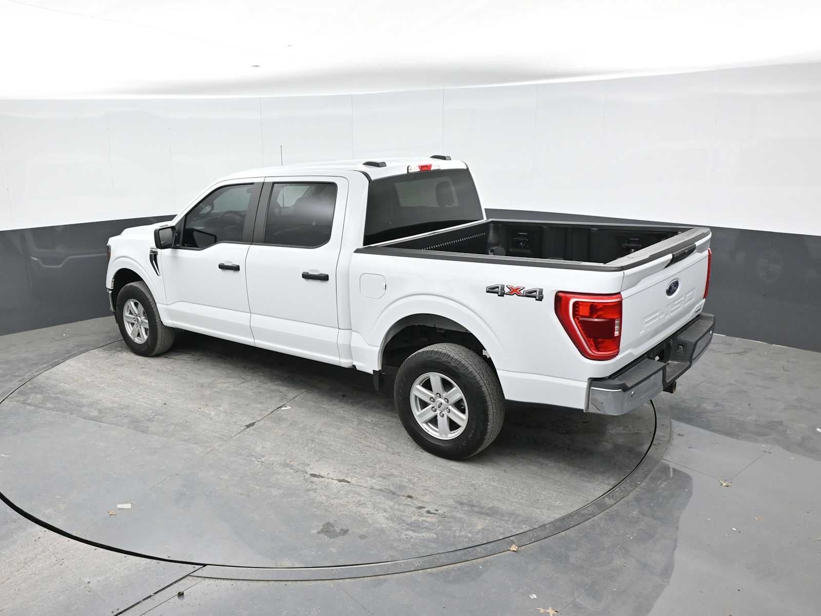 2023 Ford F150 SUPERCREW Base