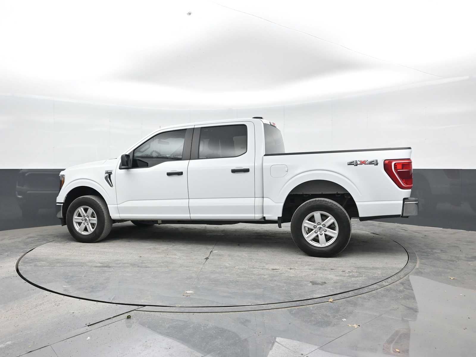 2023 Ford F150 SUPERCREW Base