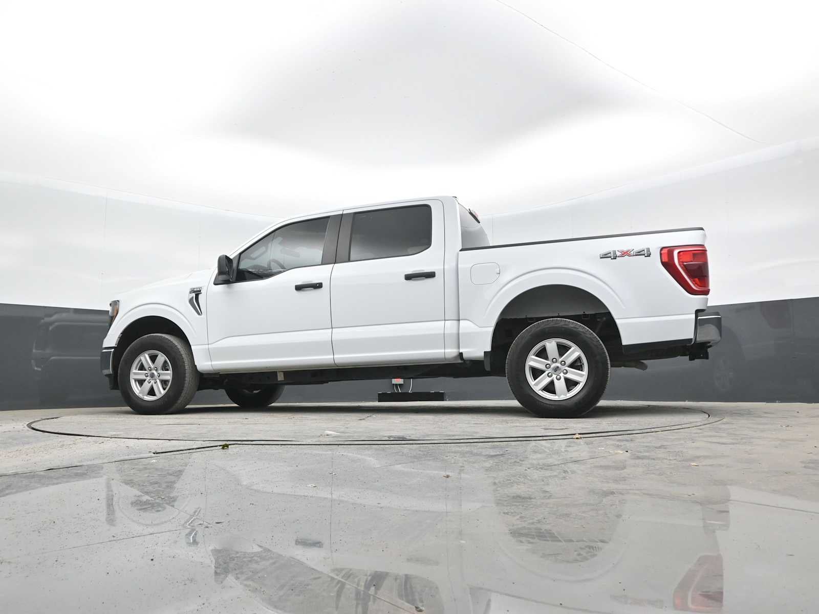 2023 Ford F150 SUPERCREW Base