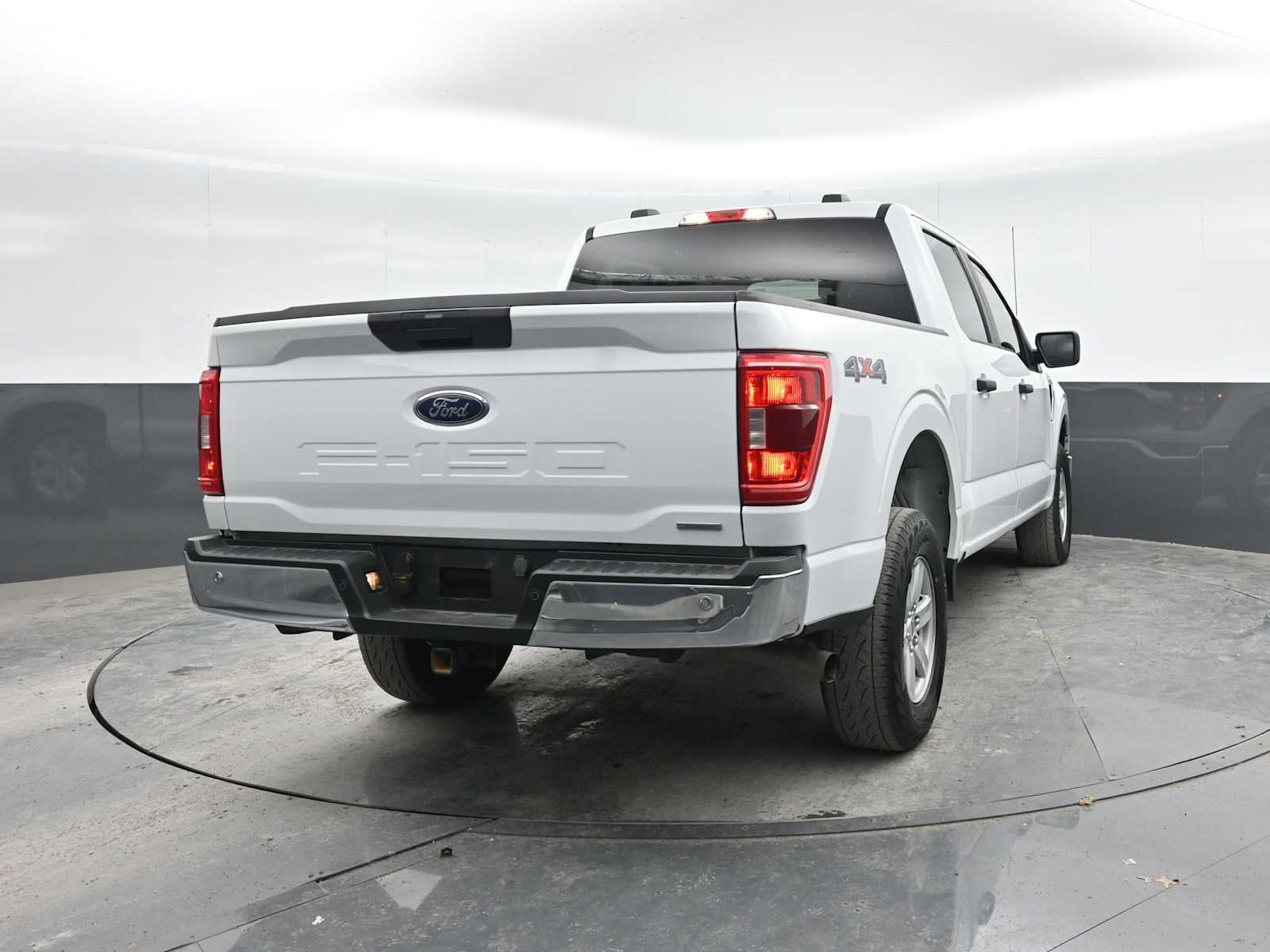 2023 Ford F150 SUPERCREW Base