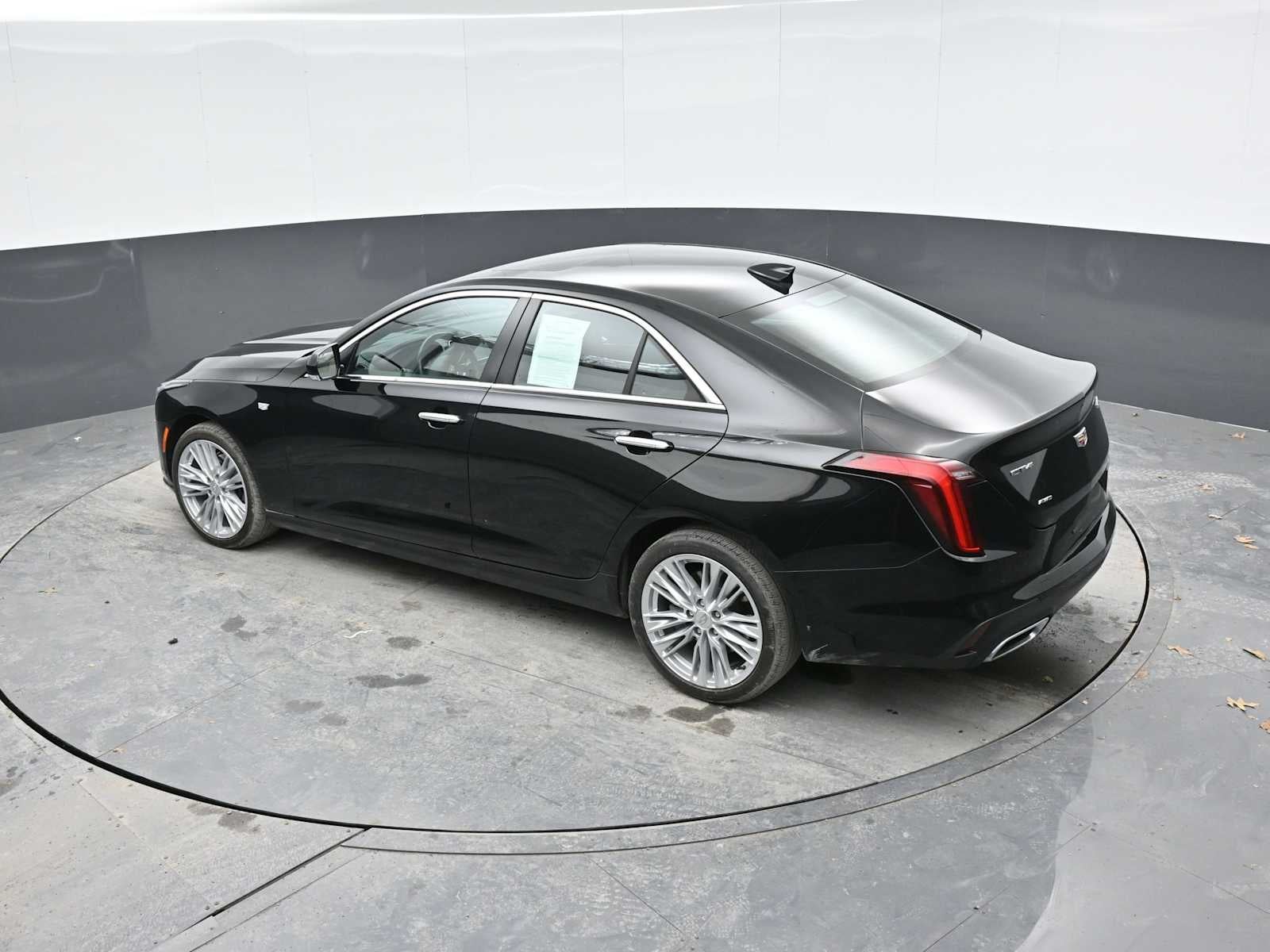2023 Cadillac CT4 Premium Luxury