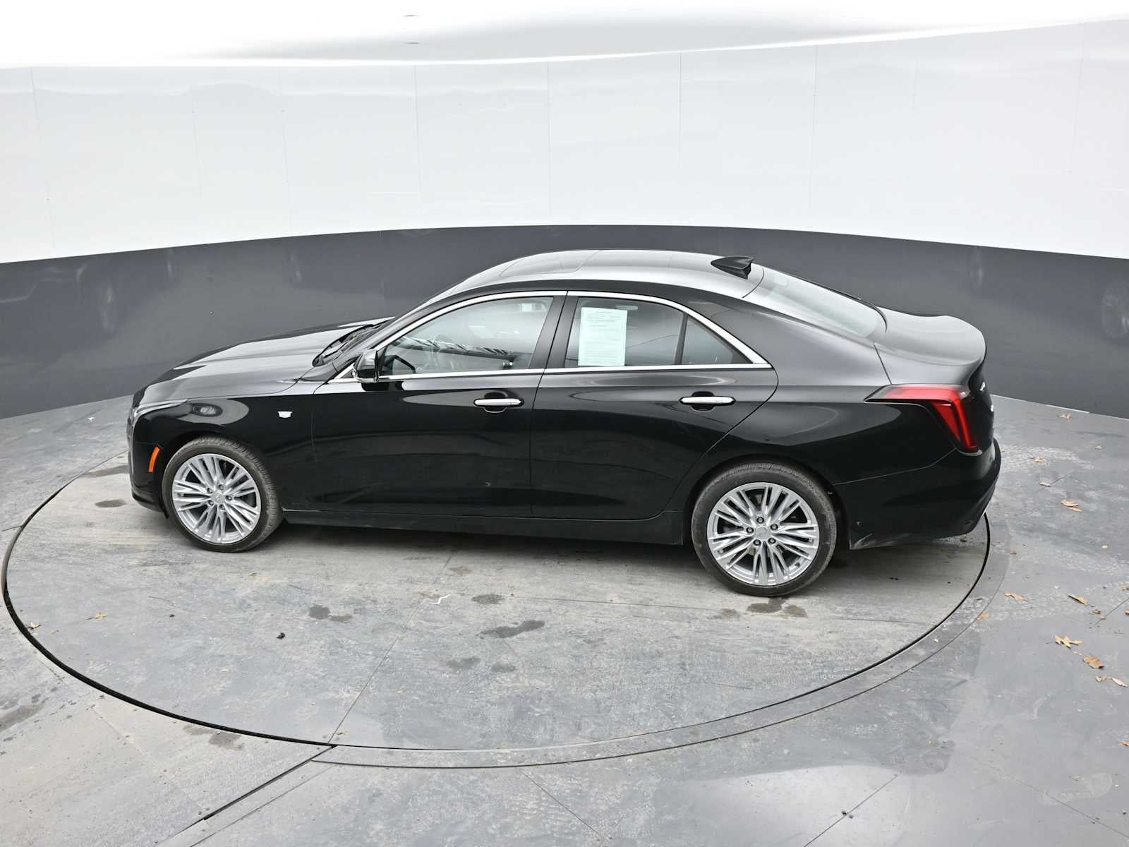 2023 Cadillac CT4 Premium Luxury
