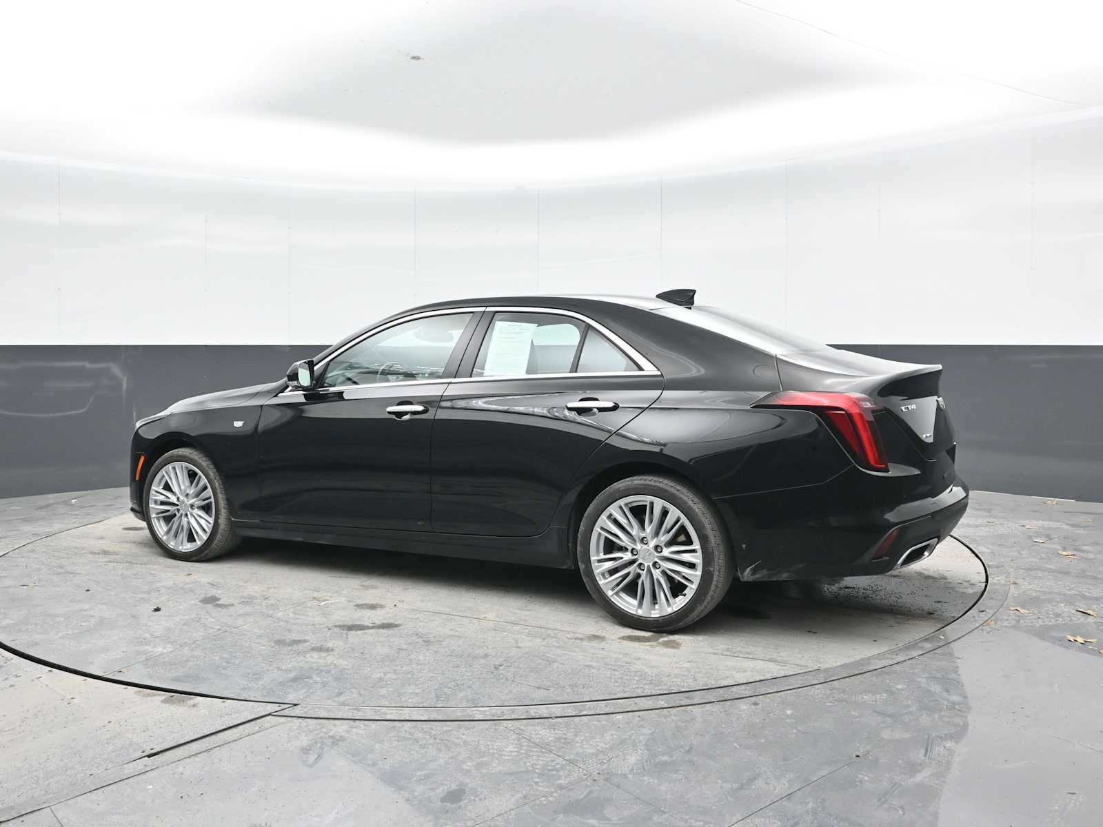 2023 Cadillac CT4 Premium Luxury