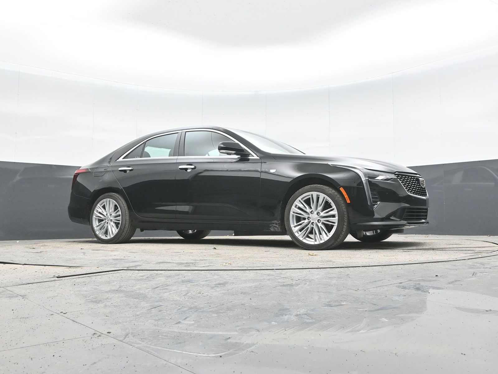 2023 Cadillac CT4 Premium Luxury