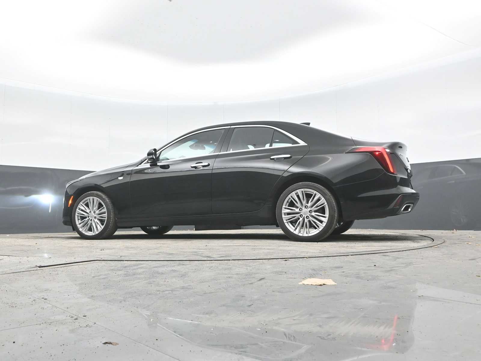 2023 Cadillac CT4 Premium Luxury