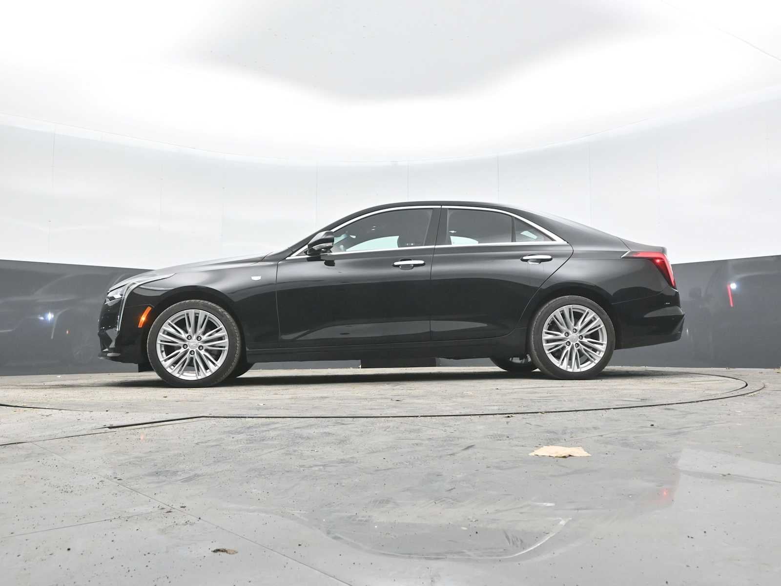 2023 Cadillac CT4 Premium Luxury