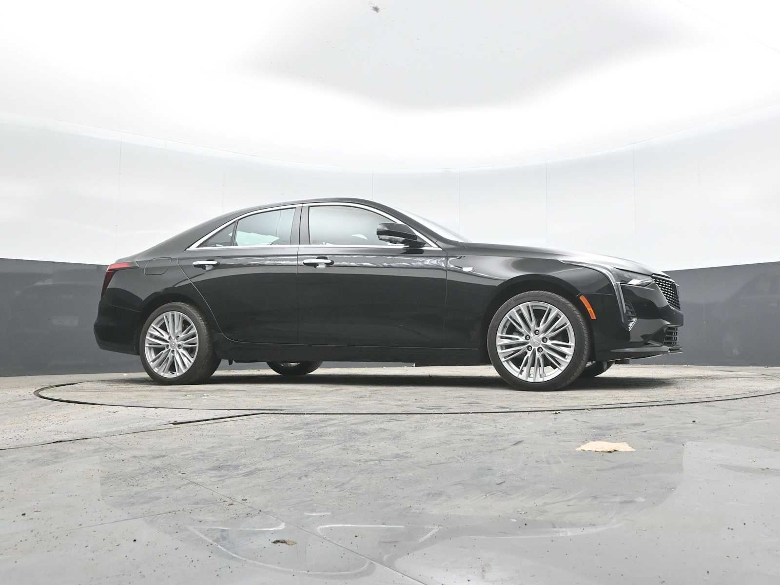 2023 Cadillac CT4 Premium Luxury