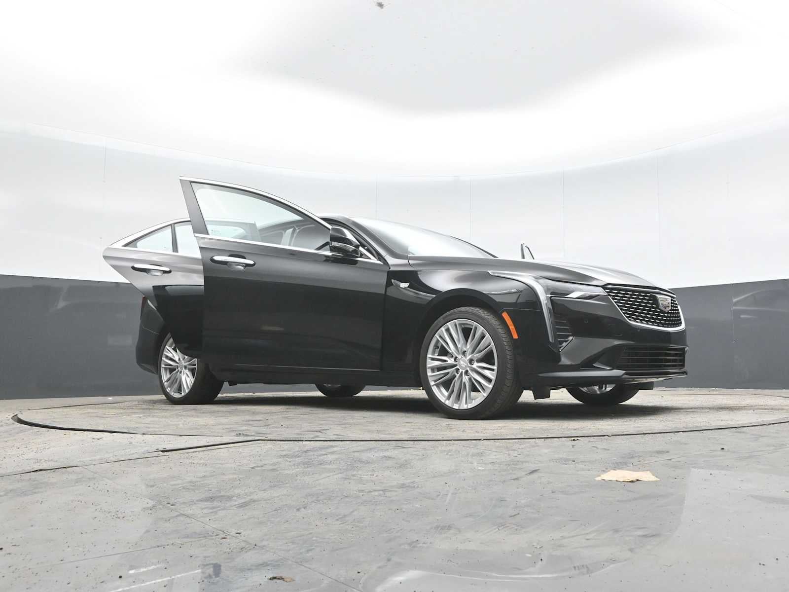 2023 Cadillac CT4 Premium Luxury