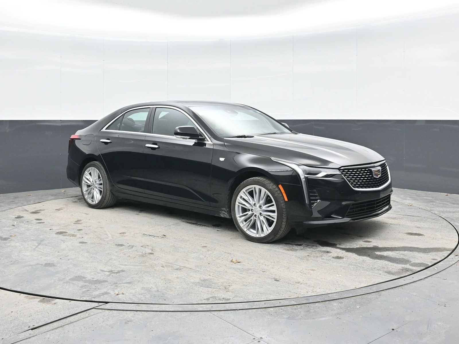 2023 Cadillac CT4 Premium Luxury