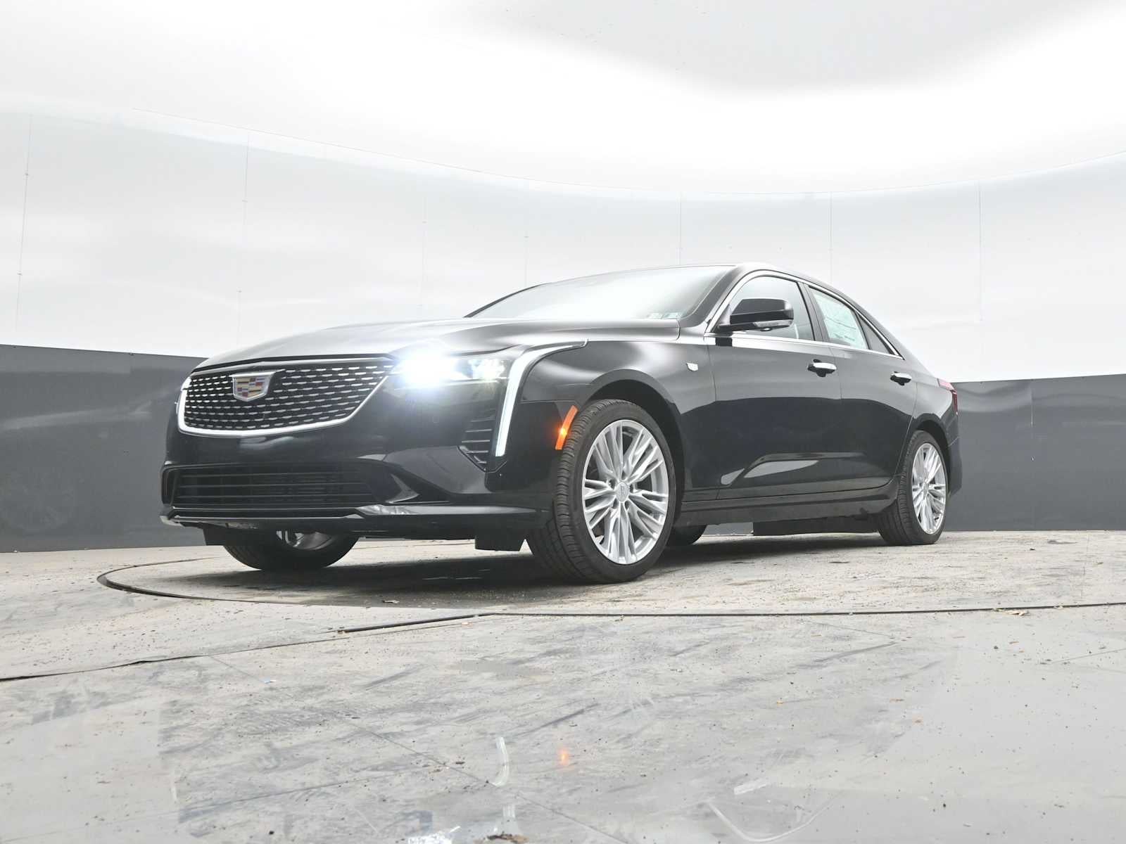 2025 Cadillac CT4 Premium Luxury