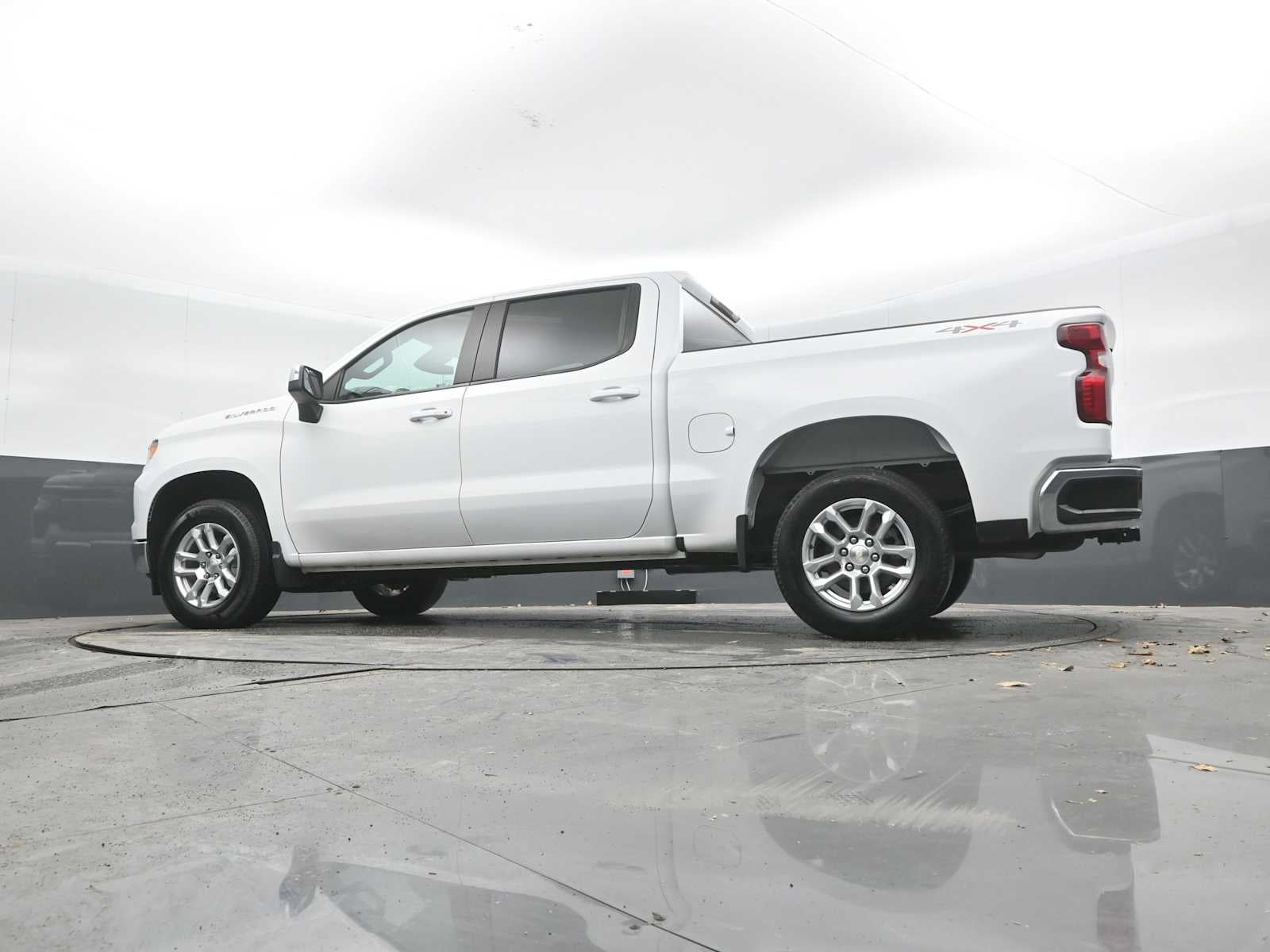 2022 Chevrolet Silverado 1500 LT (2FL)