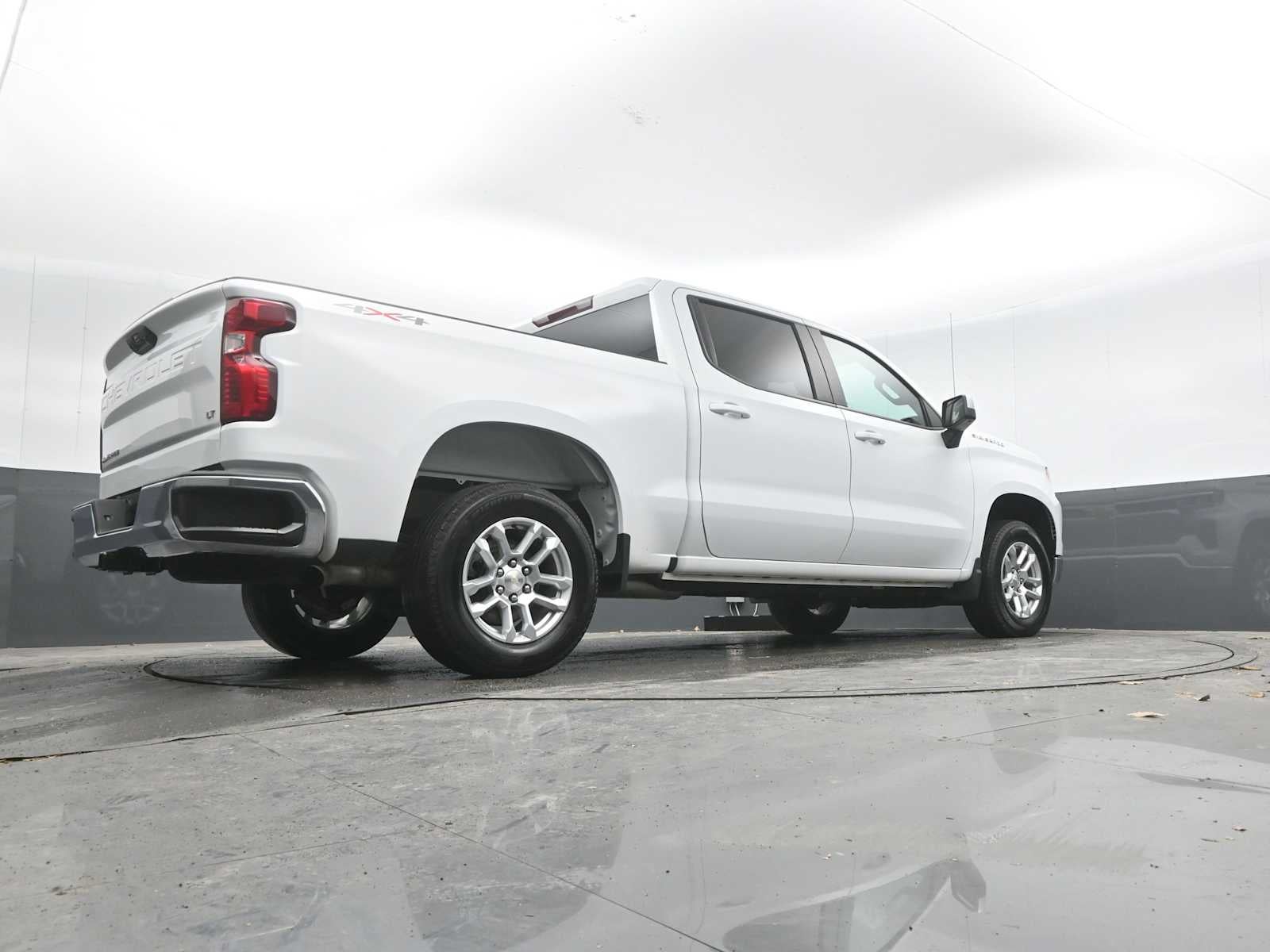 2022 Chevrolet Silverado 1500 LT (2FL)