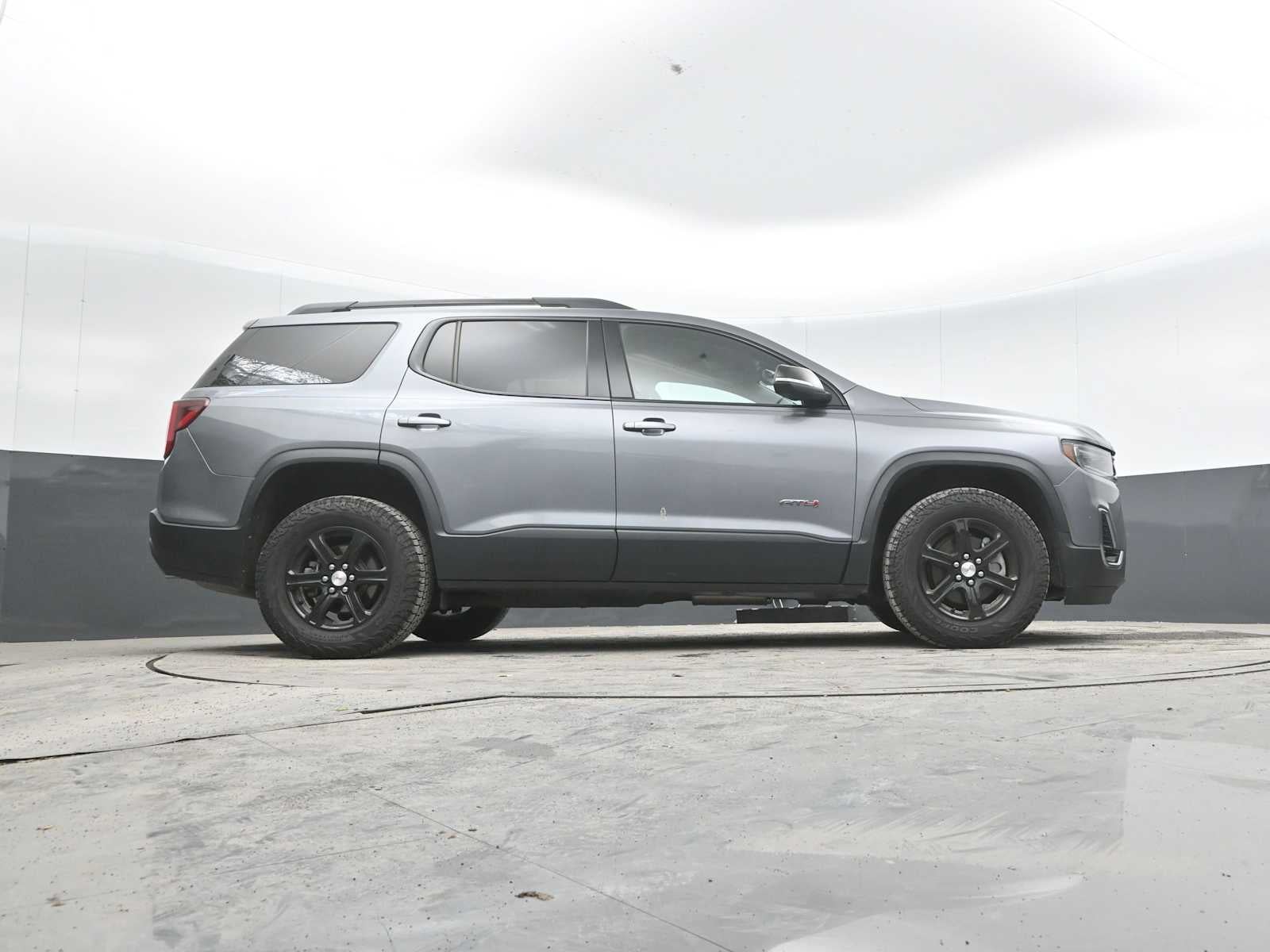 2020 GMC Acadia AT4