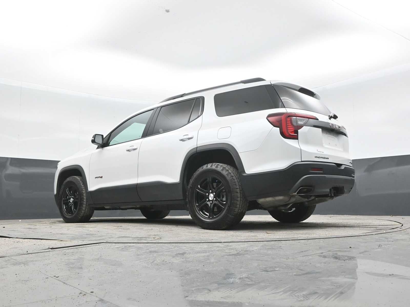 2021 GMC Acadia AT4