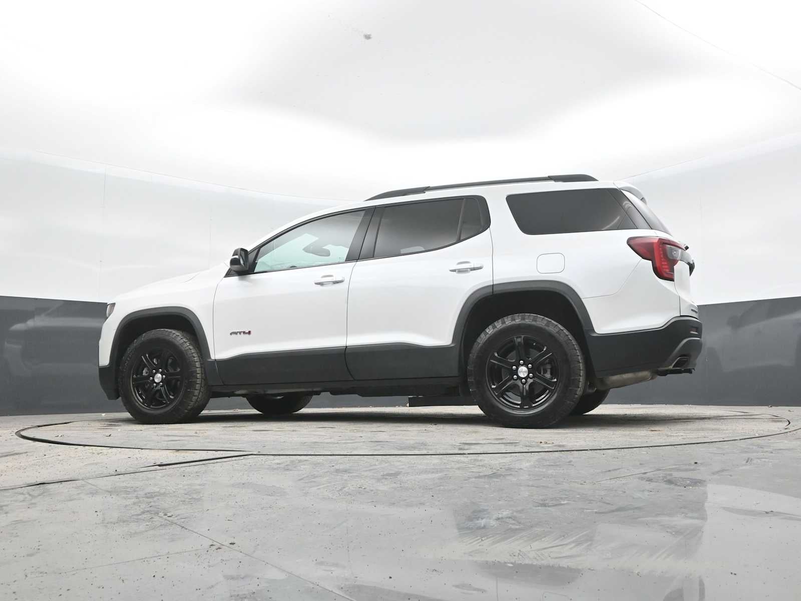 2021 GMC Acadia AT4